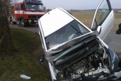 Nasutów Toyota uderzyła w przepust 4