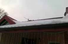 Zamontowana antena Dipol 19 na dachu