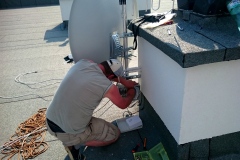 Podłączanie skrzynki przeciwprzepięciowej na AIZ