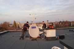 Podczas prac na dachu. Instalacja zbiorcza RTV-SAT Lublin