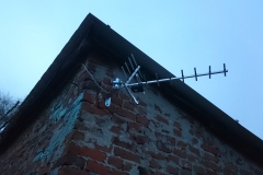 Antena kierunkowa 16 elementowa na ścianie budynku - Nasutów